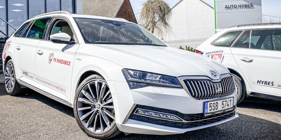 fkpardubice_předání_autohybes_1200x480
